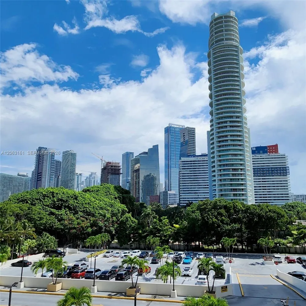 1901 Brickell Ave #B512 Miami, FL 33129