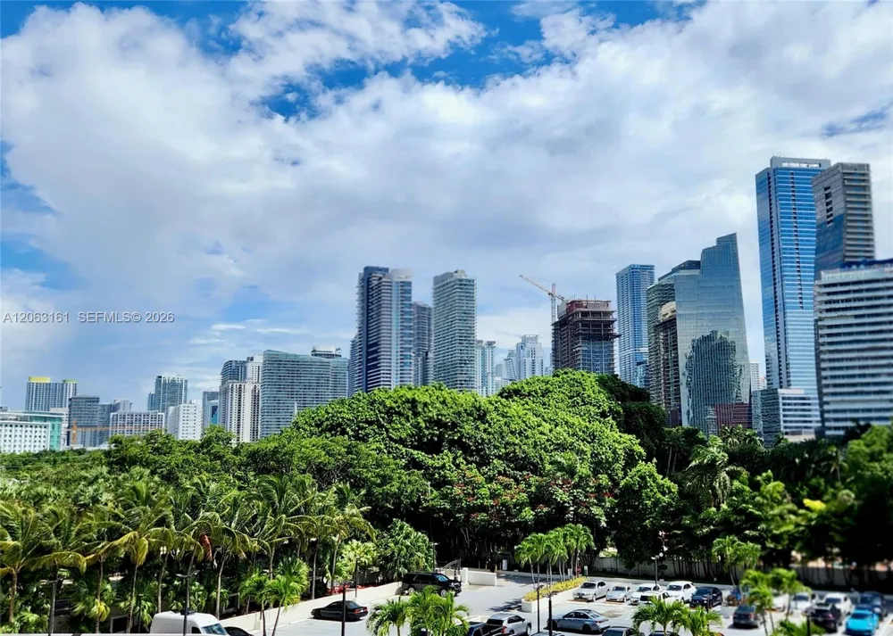 1901 Brickell Ave #B512 Miami, FL 33129