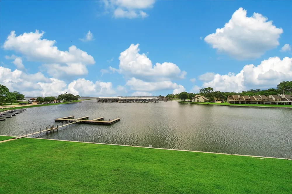 12600 Melville Drive #310A Montgomery, TX 77356