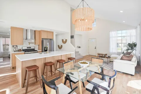 5050 Lakeview Circle