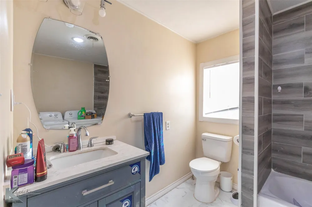 600 SE 3rd Street Knox City, TX 79529