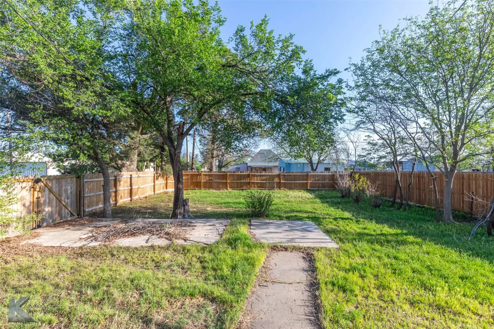 600 SE 3rd Street Knox City, TX 79529