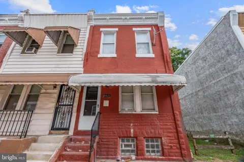 2461 GARNET STREET
