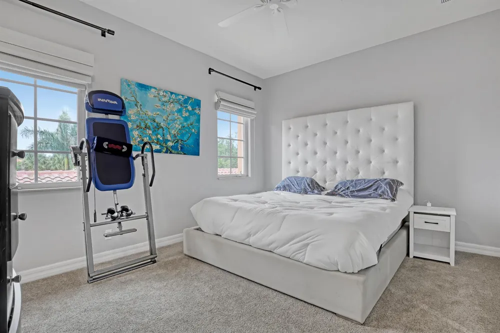 563 DAKOTA DRIVE Jupiter, FL 33458