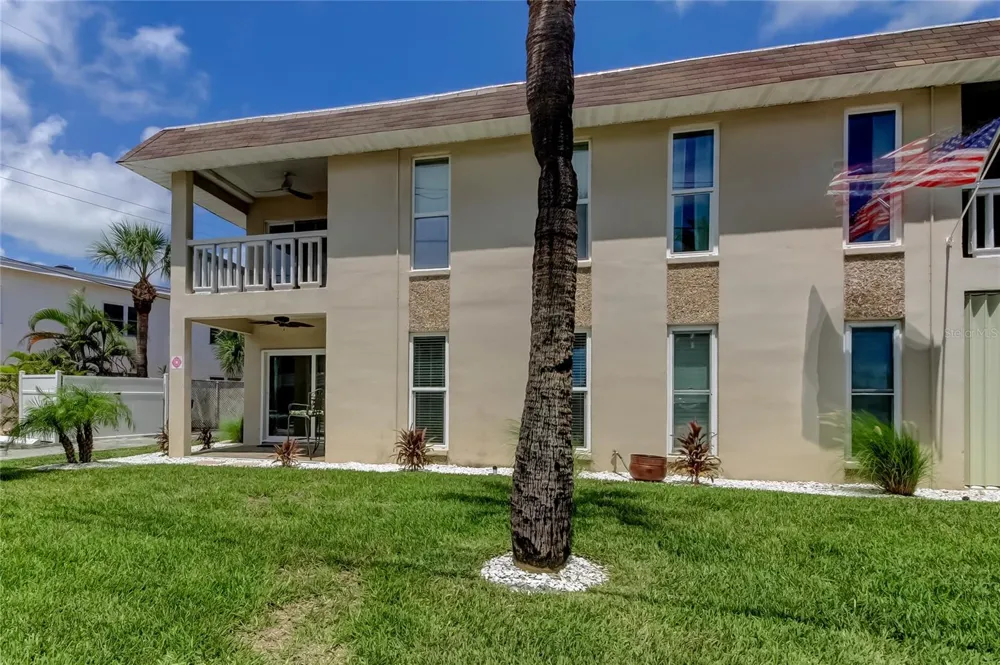 7003 SUNSET WAY #1 St Pete Beach, FL 33706