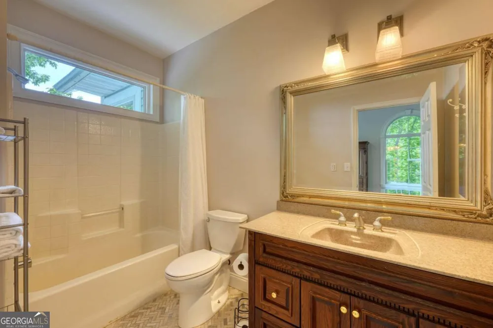 860 Ramey Mountain RD Hiawassee, GA 30546