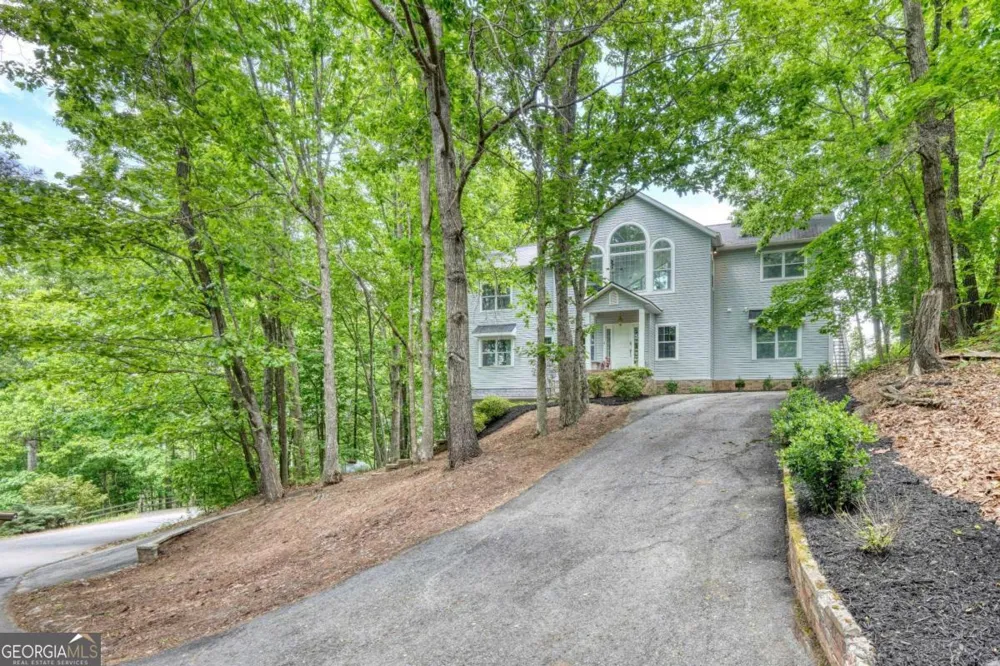 860 Ramey Mountain RD Hiawassee, GA 30546