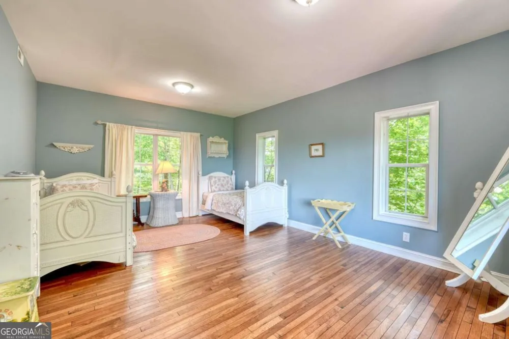 860 Ramey Mountain RD Hiawassee, GA 30546
