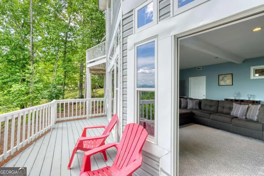 860 Ramey Mountain RD Hiawassee, GA 30546