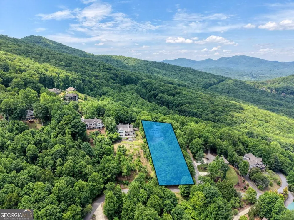 860 Ramey Mountain RD Hiawassee, GA 30546