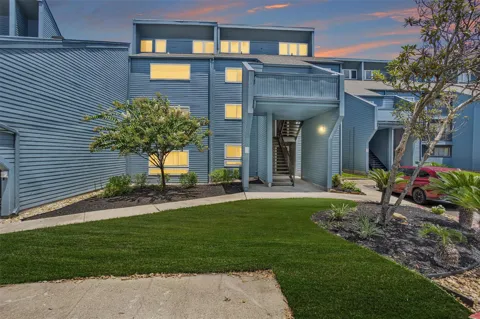 12500 Melville Drive #331C