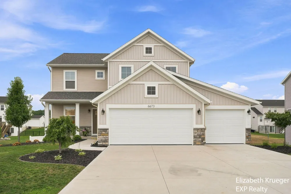 6673 Maria Drive Hudsonville, MI 49426