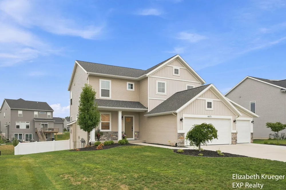 6673 Maria Drive Hudsonville, MI 49426