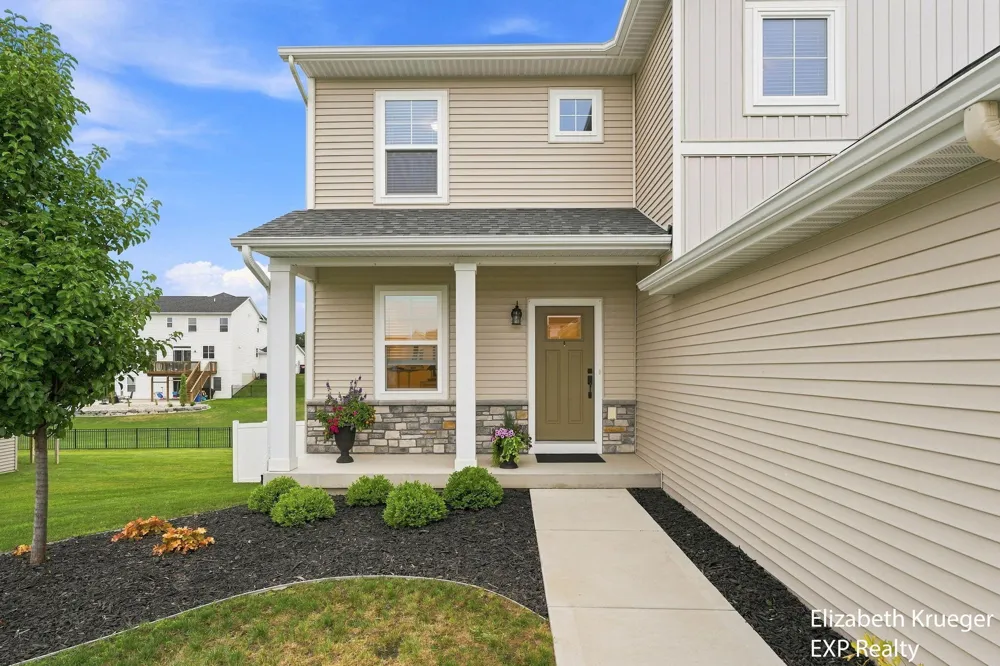 6673 Maria Drive Hudsonville, MI 49426