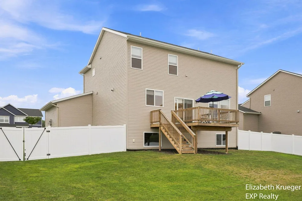 6673 Maria Drive Hudsonville, MI 49426