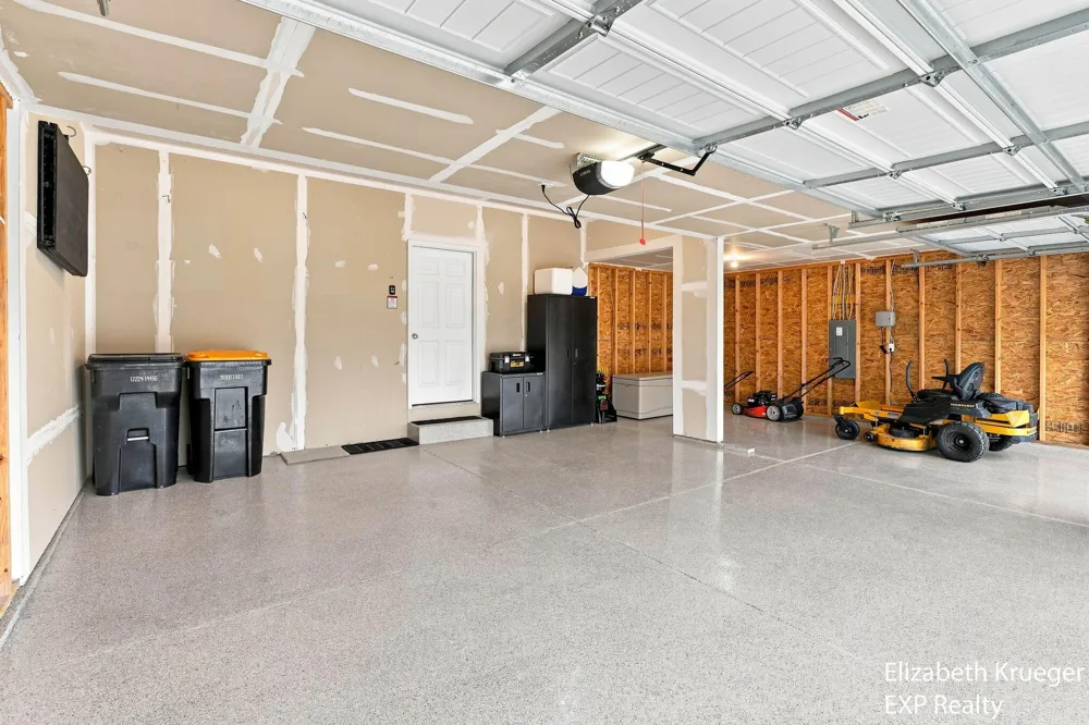 6673 Maria Drive Hudsonville, MI 49426