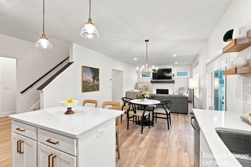 6673 Maria Drive Hudsonville, MI 49426