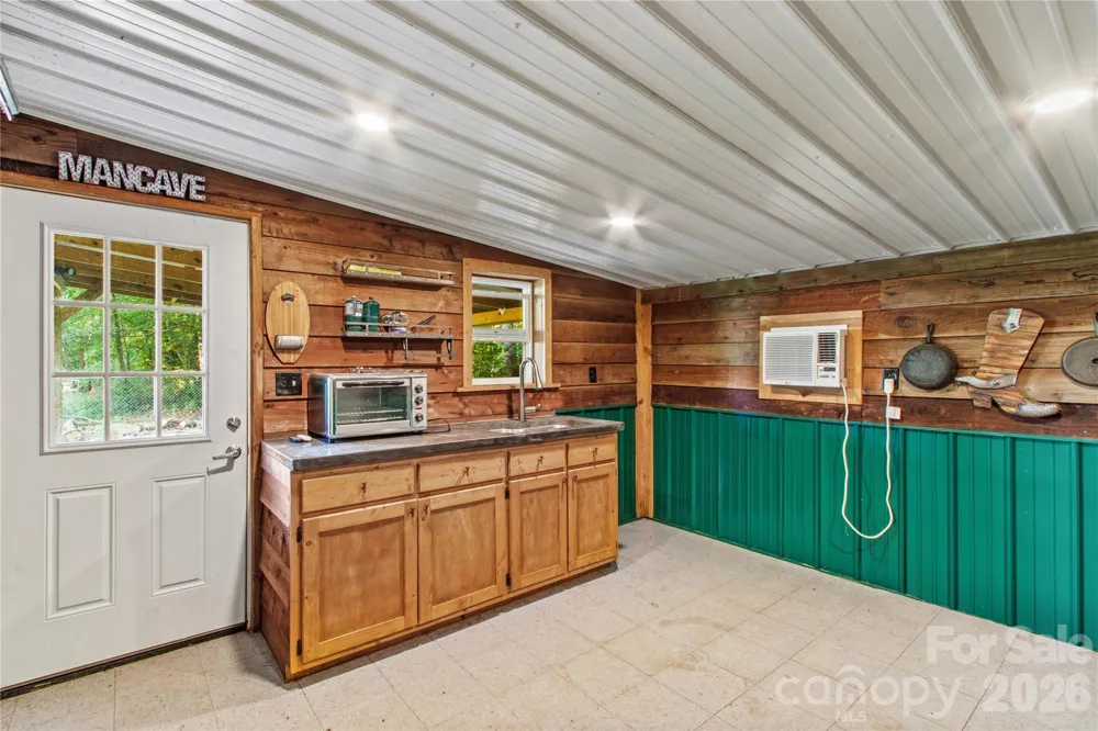 215 Meadow Lake Drive Salisbury, NC 28146