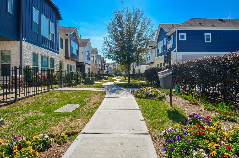 12551 Malachite Way Houston, TX 77077