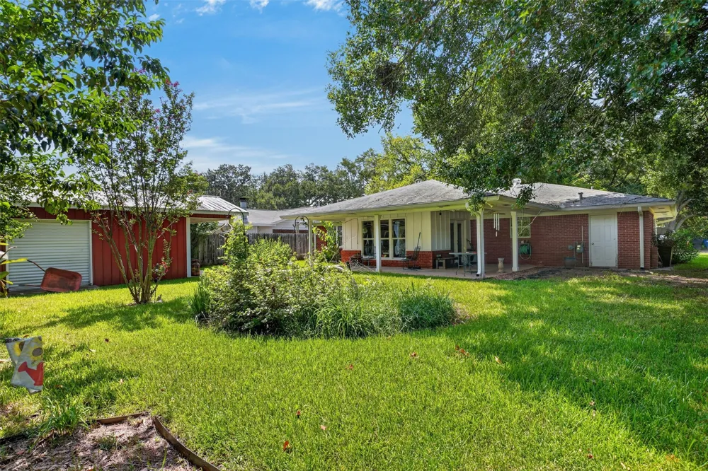 326 Meadowbrook Lane Shreveport, LA 71105