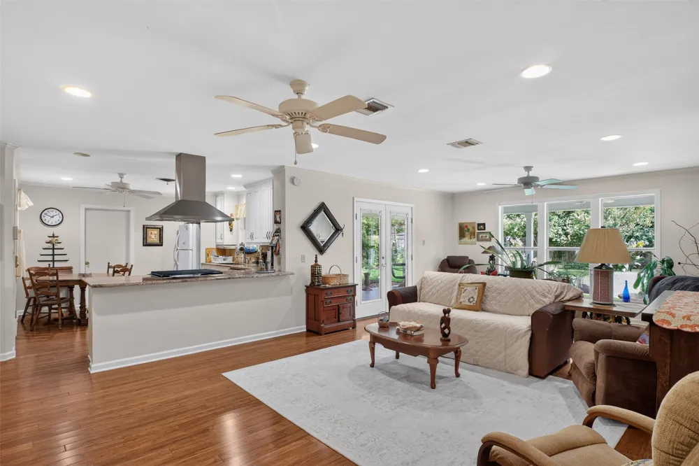 326 Meadowbrook Lane Shreveport, LA 71105