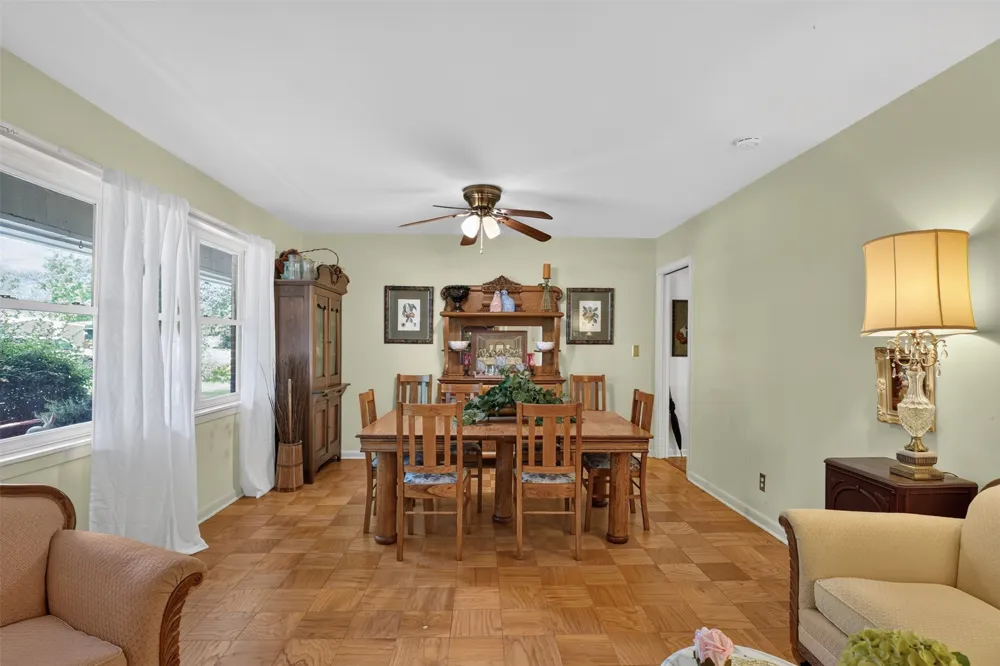 326 Meadowbrook Lane Shreveport, LA 71105