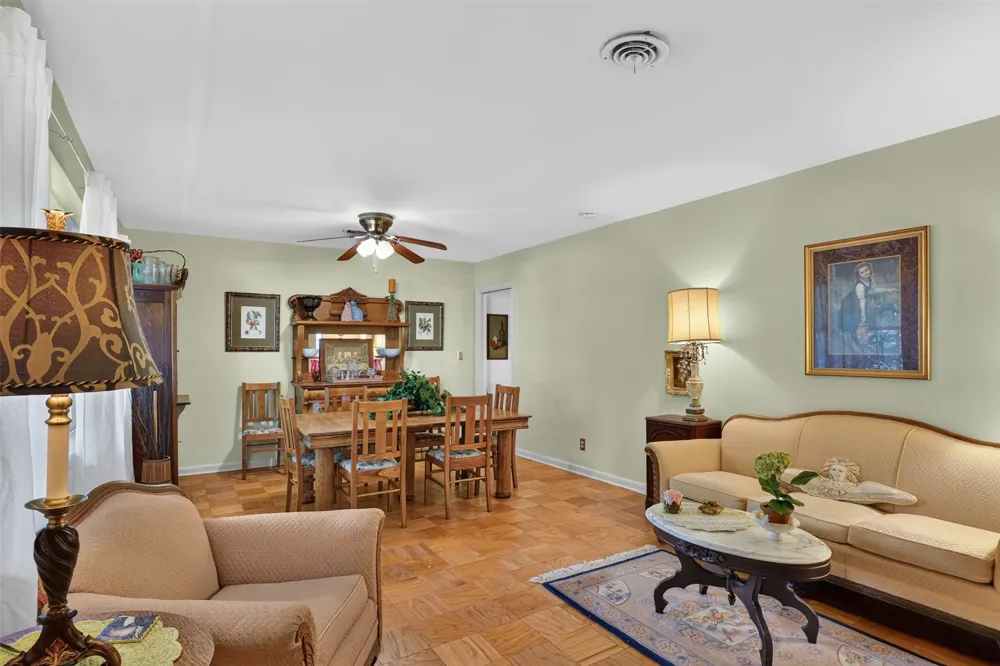 326 Meadowbrook Lane Shreveport, LA 71105