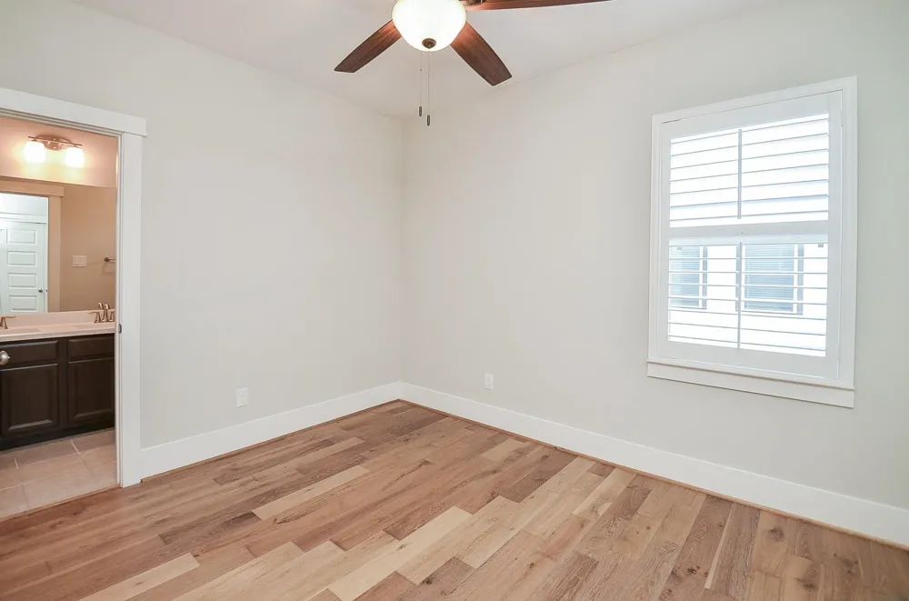 12551 Malachite Way Houston, TX 77077