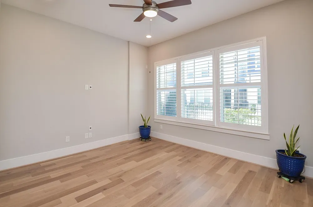 12551 Malachite Way Houston, TX 77077
