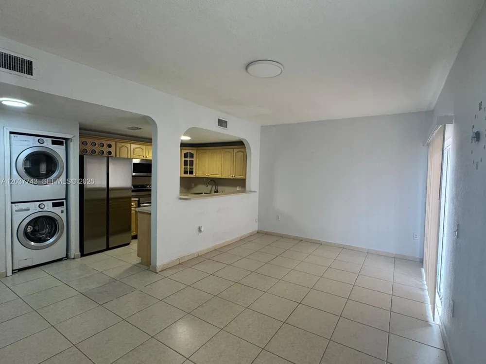 7502 NW 175th St #7502 Hialeah, FL 33015