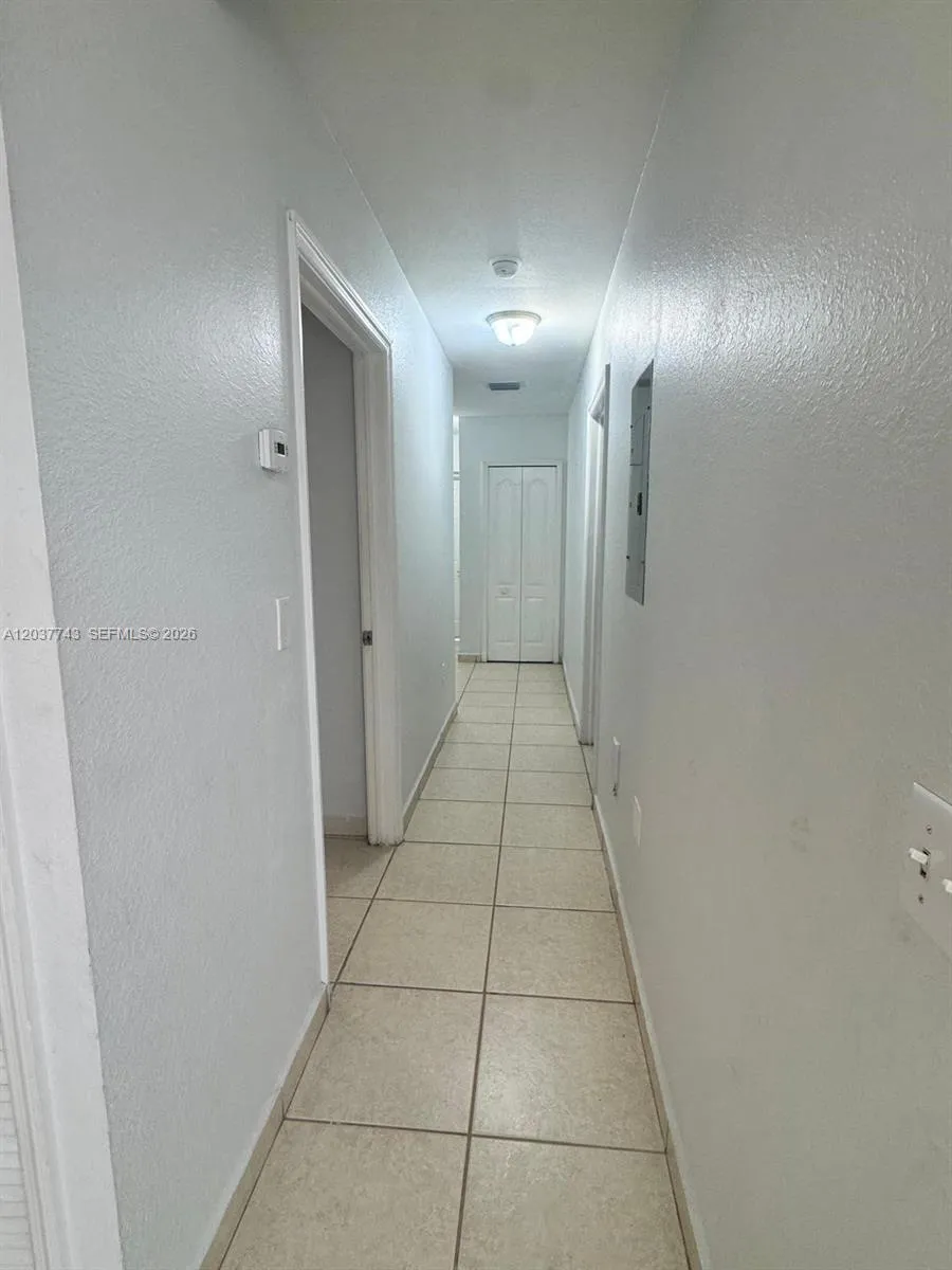 7502 NW 175th St #7502 Hialeah, FL 33015
