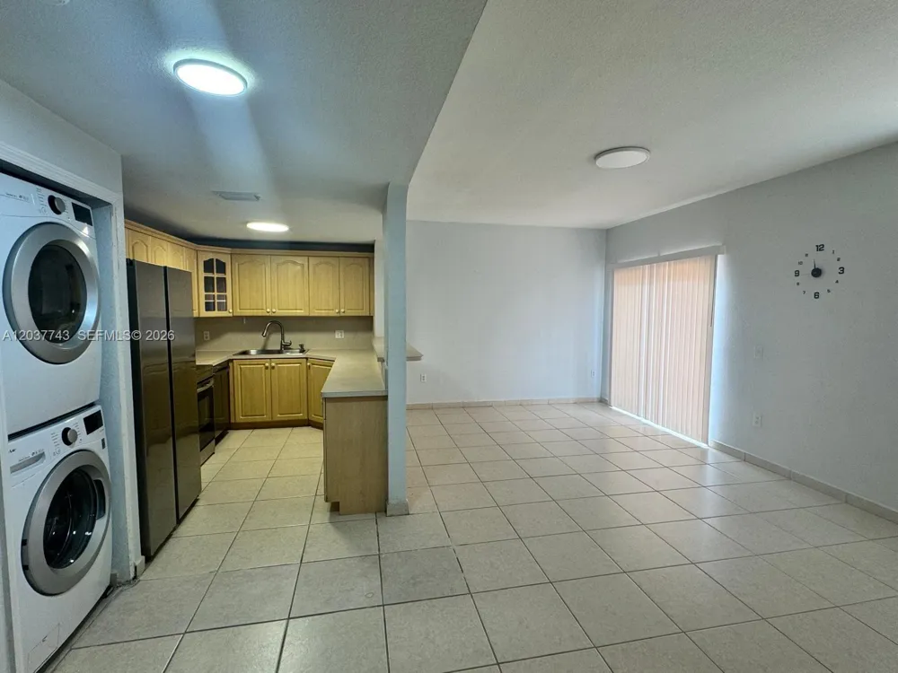 7502 NW 175th St #7502 Hialeah, FL 33015