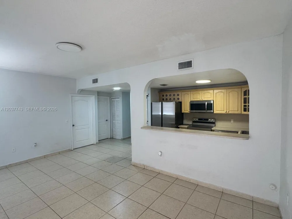 7502 NW 175th St #7502 Hialeah, FL 33015