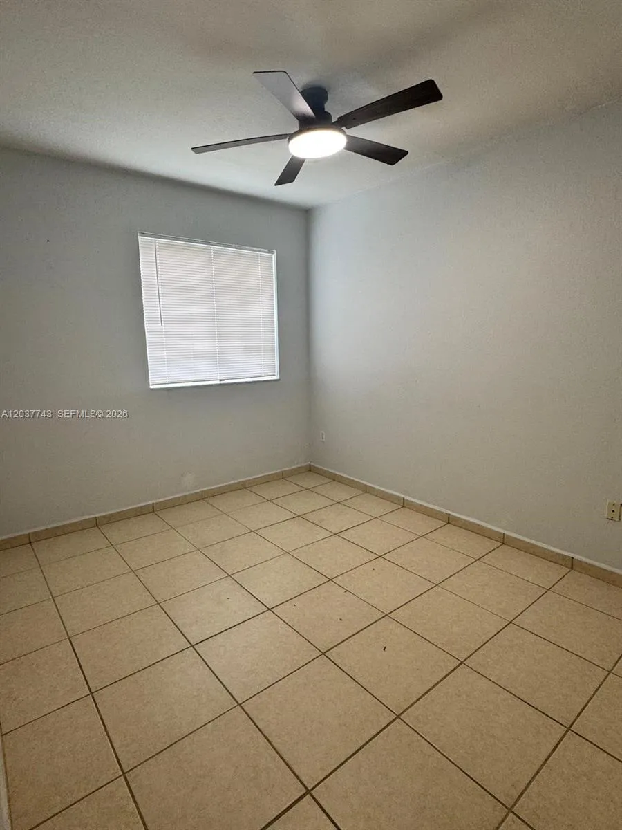 7502 NW 175th St #7502 Hialeah, FL 33015