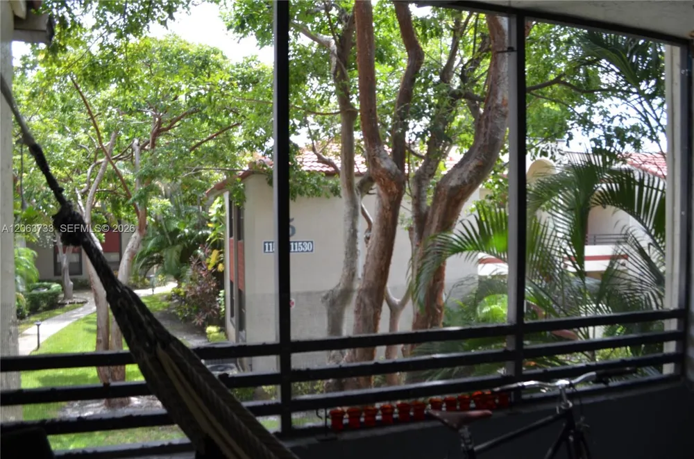 11554 NW 10th St #11554 Pembroke Pines, FL 33026