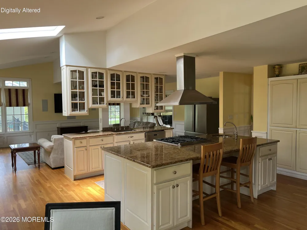 14 Silverbrook Place Lincroft, NJ 07738