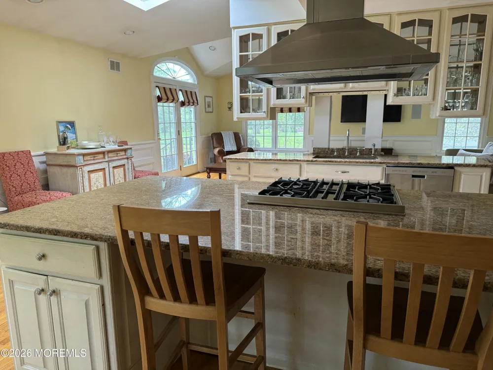 14 Silverbrook Place Lincroft, NJ 07738