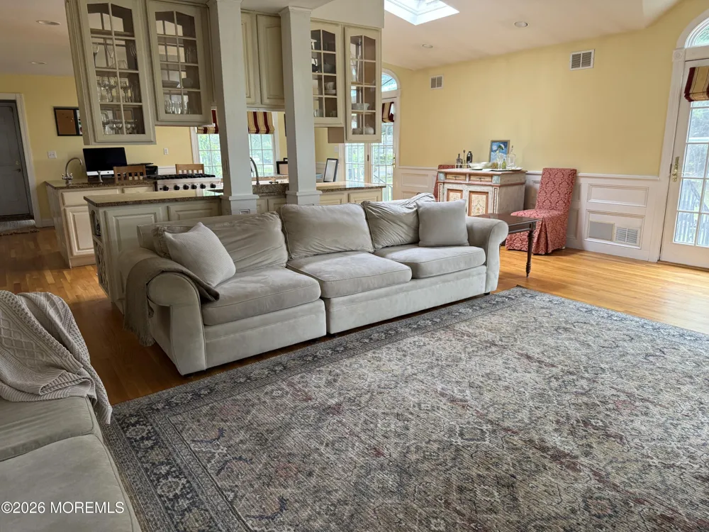 14 Silverbrook Place Lincroft, NJ 07738