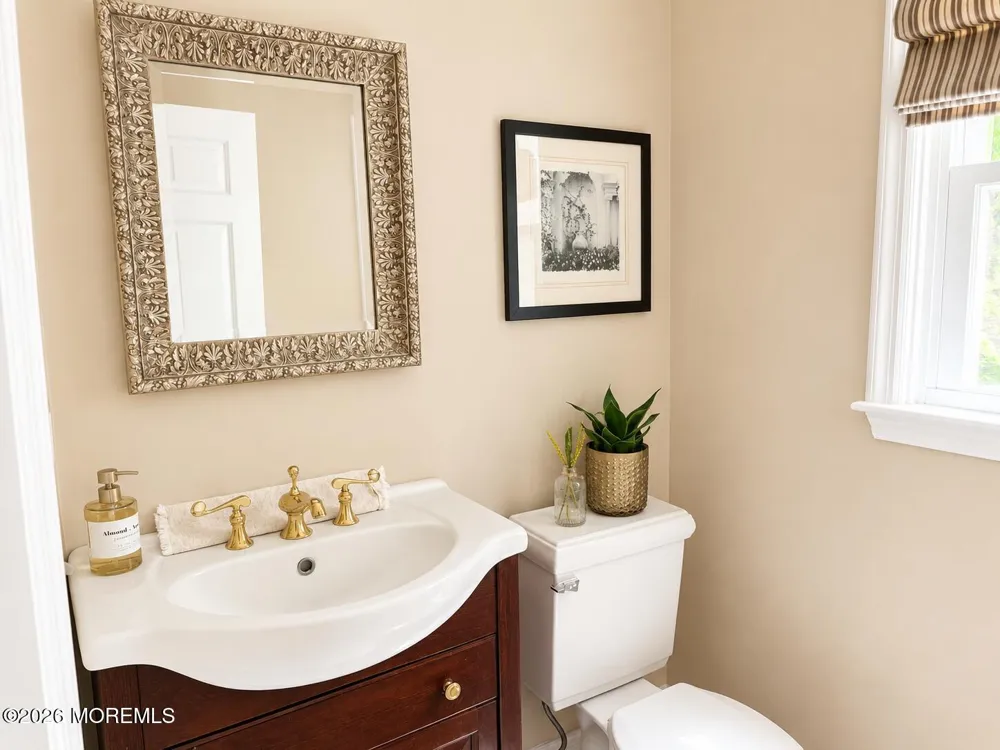 14 Silverbrook Place Lincroft, NJ 07738
