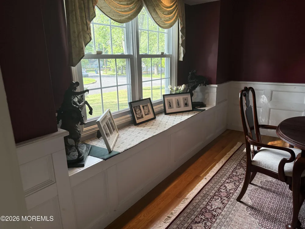 14 Silverbrook Place Lincroft, NJ 07738