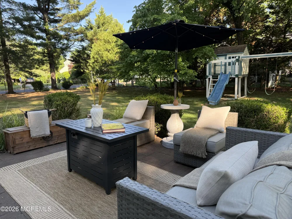 14 Silverbrook Place Lincroft, NJ 07738