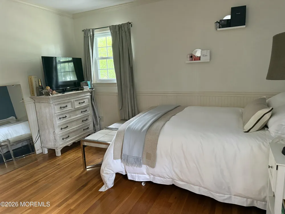 14 Silverbrook Place Lincroft, NJ 07738