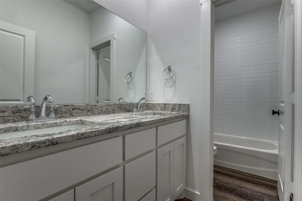 1025 Ray Drive Denison, TX 75020