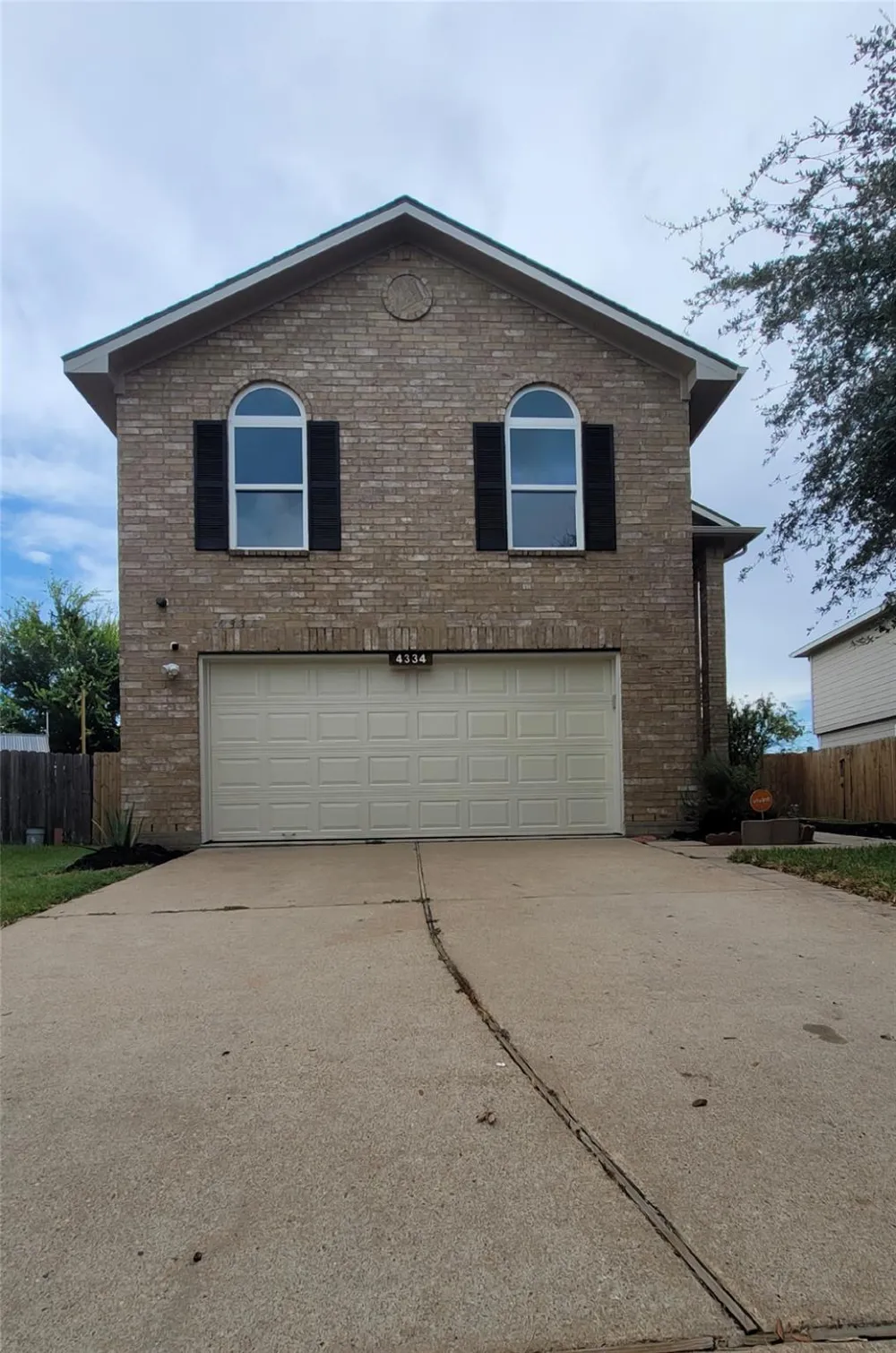 4334 Buras Pass Lane South Houston, TX 77045