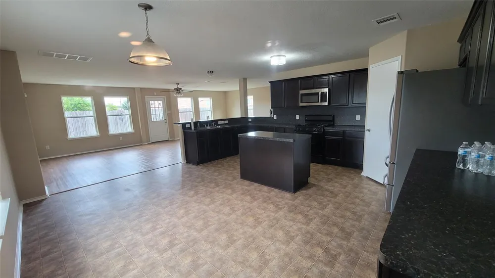 4334 Buras Pass Lane South Houston, TX 77045