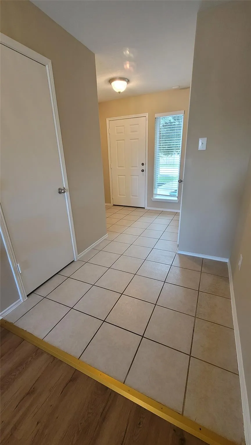 4334 Buras Pass Lane South Houston, TX 77045