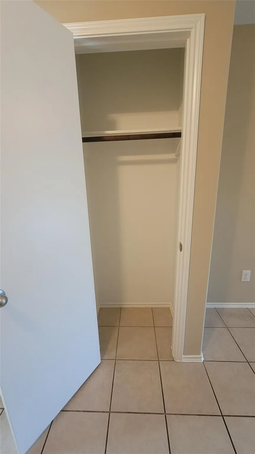 4334 Buras Pass Lane South Houston, TX 77045