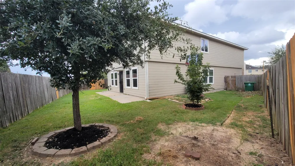 4334 Buras Pass Lane South Houston, TX 77045