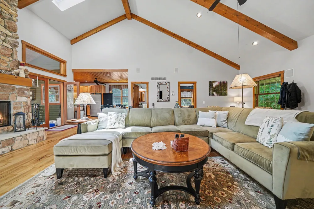 14279 Wildwood Lane Harbert, MI 49115