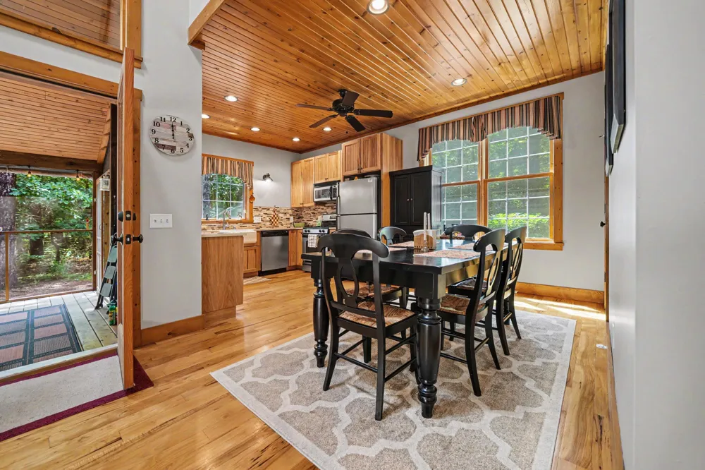 14279 Wildwood Lane Harbert, MI 49115